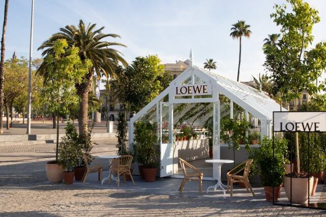LOEWE Greenhouse, el invernadero itinerante de LOEWE Perfumes, aterriza en Barcelona