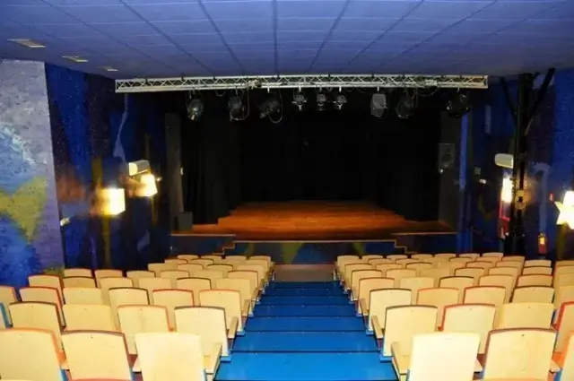 Teatro Tyl-Tyl