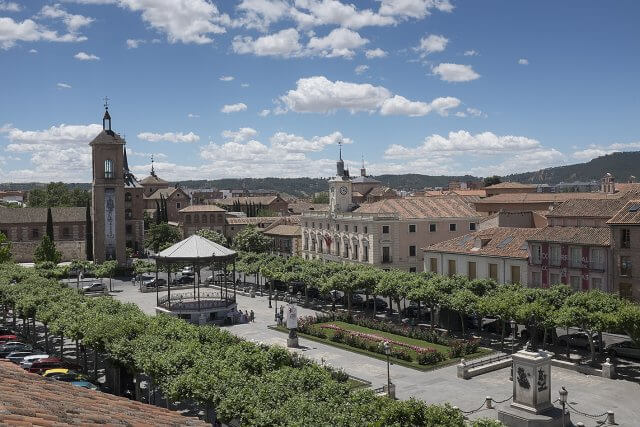 Alcalá de Henares, Ávila y hasta 15 ciudades celebran su particular Noche en Blanco