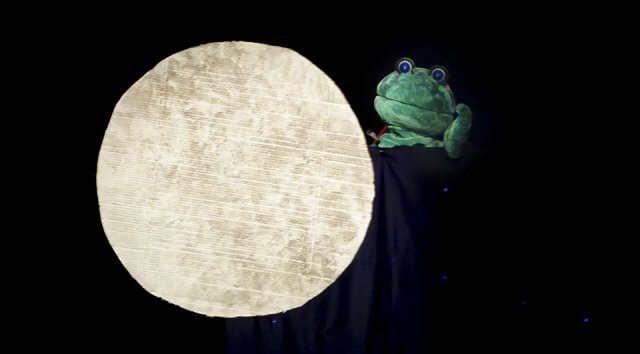 «Una rana en la luna», la obra para bebés más vista de Madrid