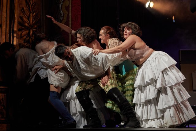 «Arder y no quemarse» inicia la temporada del Teatro Español