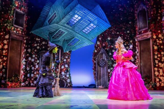 Escena del musical Wicked