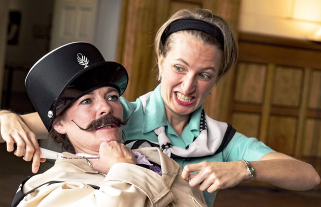 La Cena Criminal – Un cadáver en el Louvre