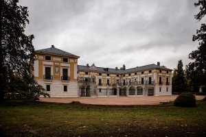 Exterior de la casa del labrador
