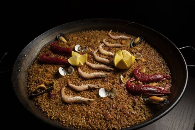 Tablao La Carmela celebra el Día Mundial de la Paella con flamenco y sabor castizo en Madrid