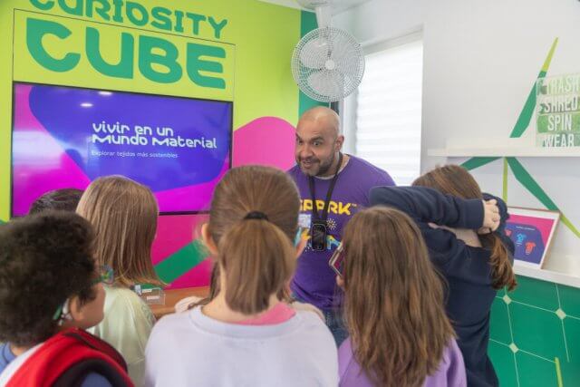 Llega a Madrid Curiosity Cube para descubrir la ciencia a través de la IA