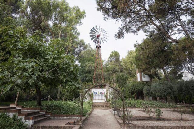 Rehabilitación de los dos molinos de Chicago en la Quinta de los Molinos