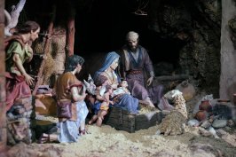 Apertura del tradicional belén municipal en el Palacio de Cibeles