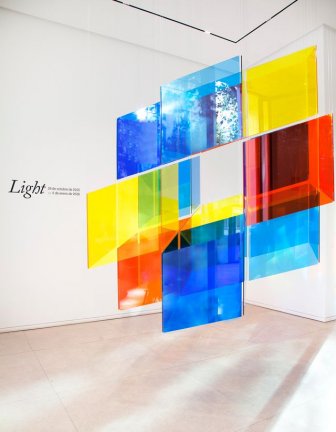 «Light»: la luz según Canogar, Gordillo o Genovés en una nueva exposición