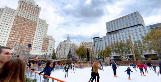 Las Pistas de Hielo de Madrid 2025-2026: guía definitiva para disfrutar de la Navidad deslizándose sobre hielo