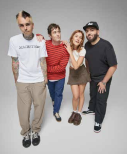 Imagen de los componentes del grupo musical La La Love You
