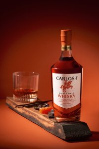 Foto bodegón Carlos I Whisky