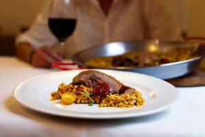 Foto del arroz con pitu de caleya de La Charca, Madrid