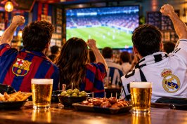 Ilustración de unos jóvenes viendo un partido Barça vs Real Madrid en un bar